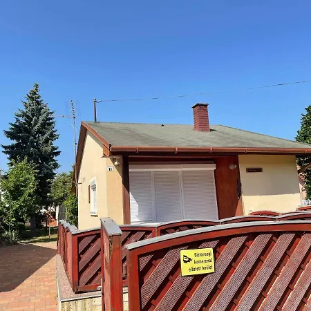 Denfi Apartman *
